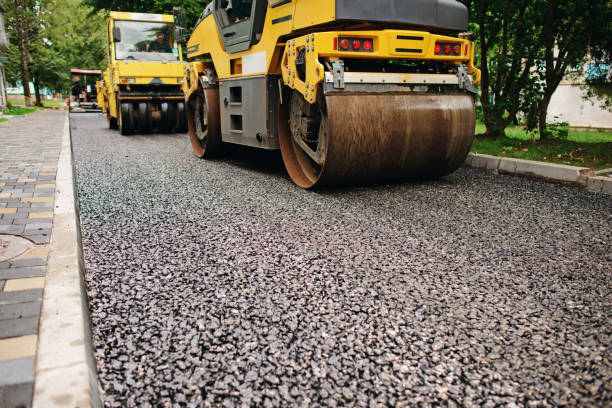 Best Driveway Paving Contractor  in Lakewood, OH